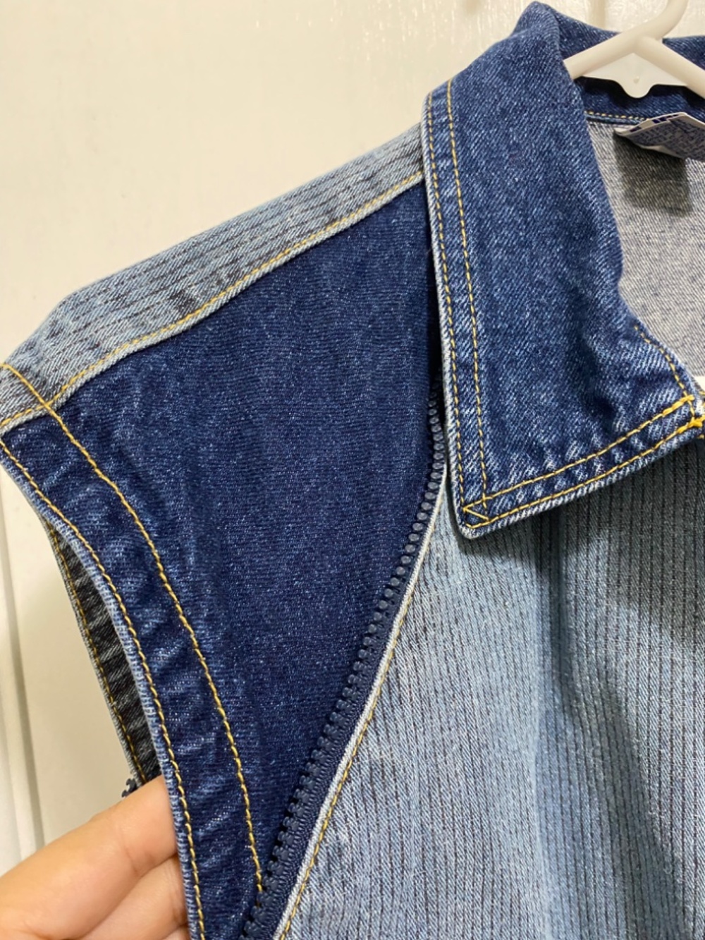Jordache Size M Women’s Denim Buttoned Up Vest Jacket - Picture 10 of 10